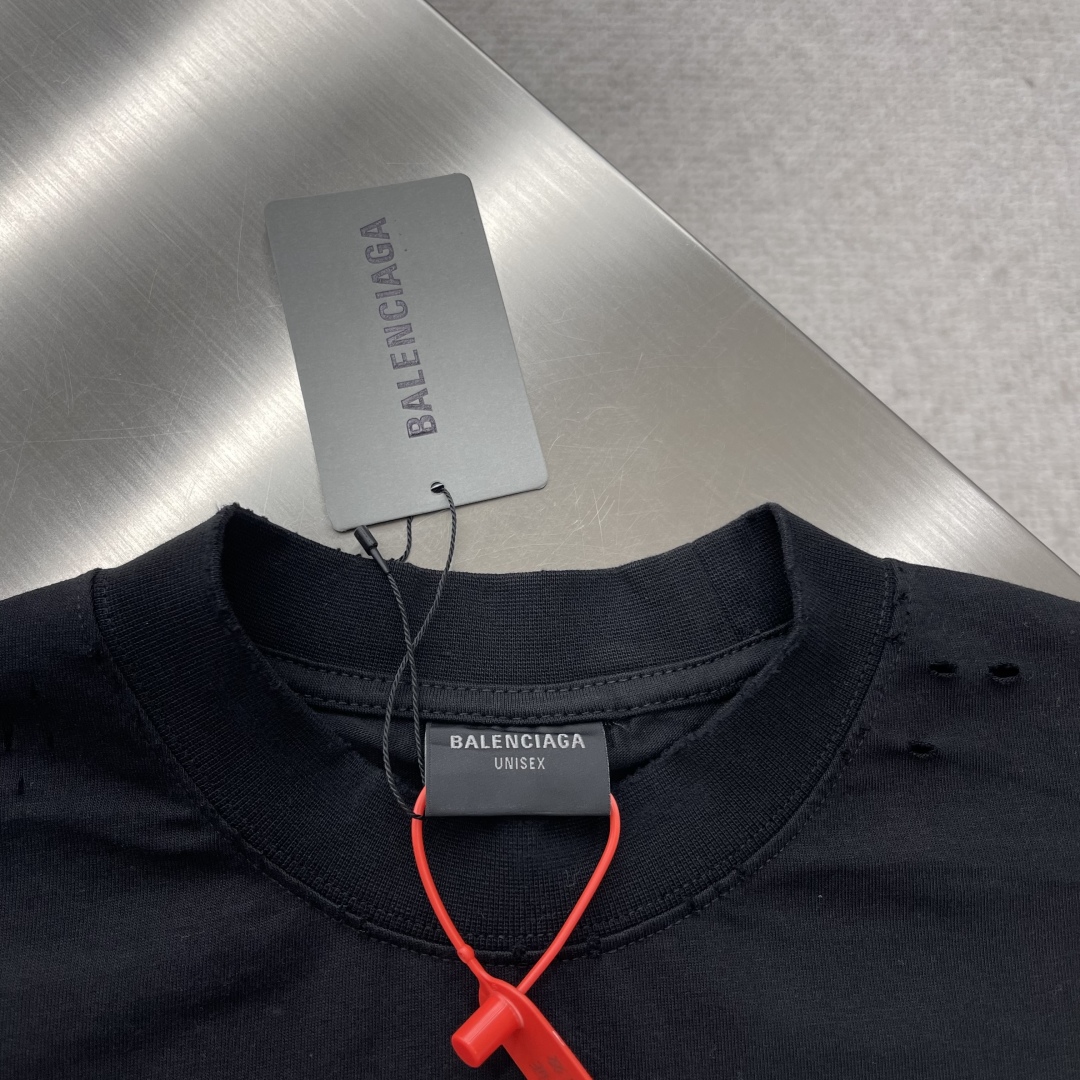 Balenciaga Back Rhinestone Black Cotton Short Sleeve T-Shirt Unisex 3 cmp i1741170440280 6462 0 0