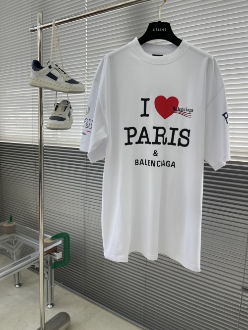 Balenciaga 25SS White & Black 'I love Paris' Print Vintage T-Shirt 1 Balenciaga 25SS White & Black 'I love Paris' Print Vintage T-Shirt