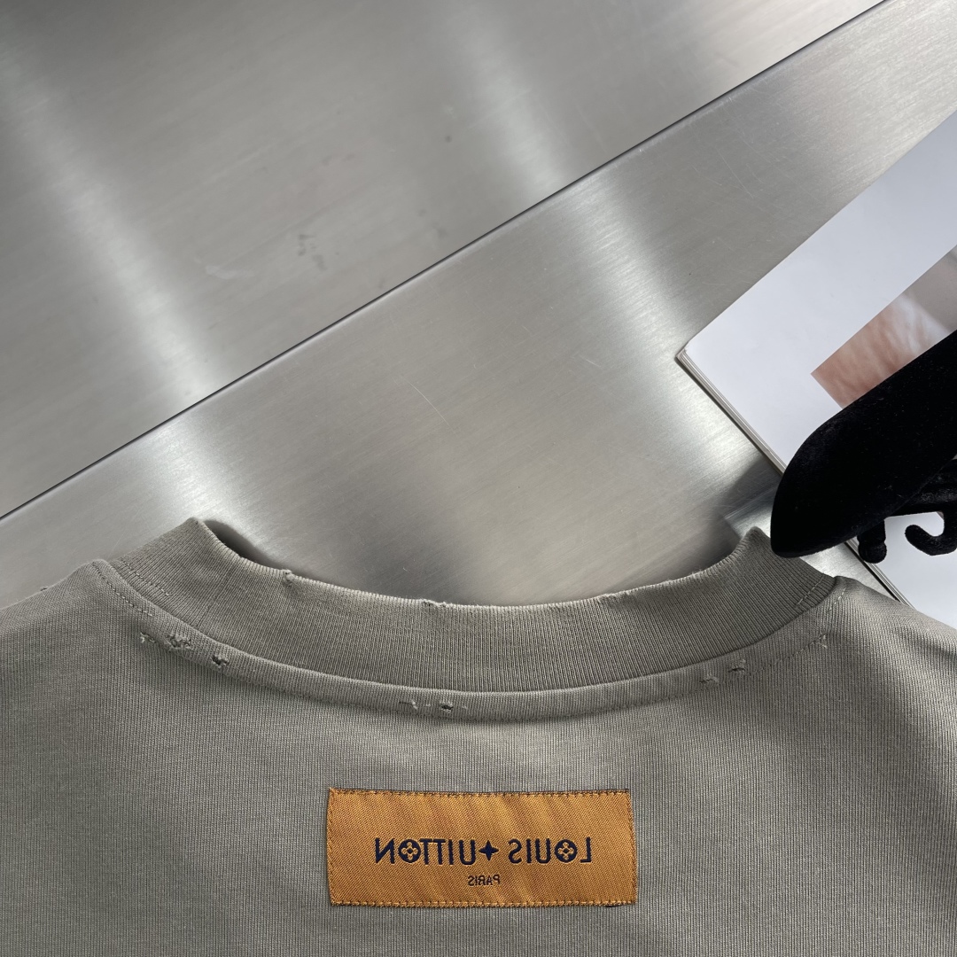 

-驴牌  2025春夏短袖系列

尺码   m-5xL
版型：微阔版型
克重：260克重 潮棉平纹面
