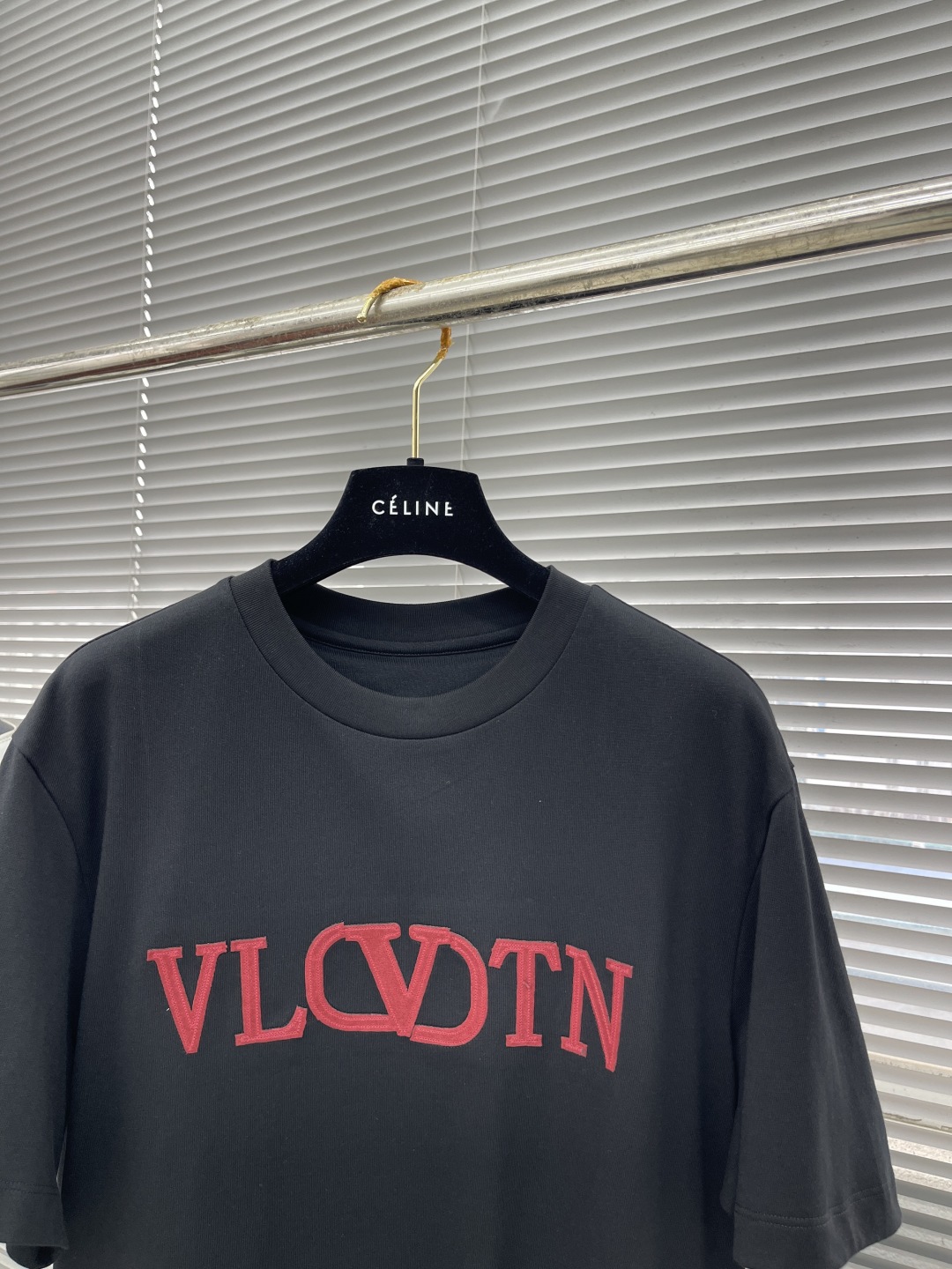 

-VLTN  2025春夏短袖系列

尺码   m-5xL
版型：微阔版型
克重：230克重 潮棉平
