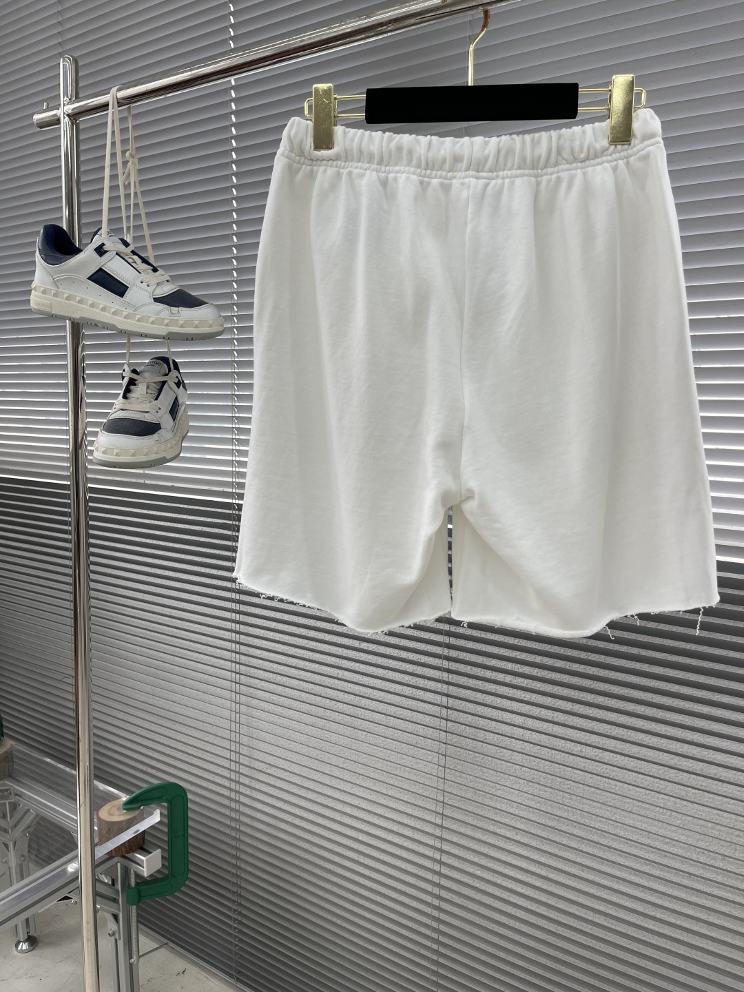 Embroidered Leisure Shorts by Celie: Comfortable, Stylish, and High-Quality Fabric with Unique Design - 图片 8