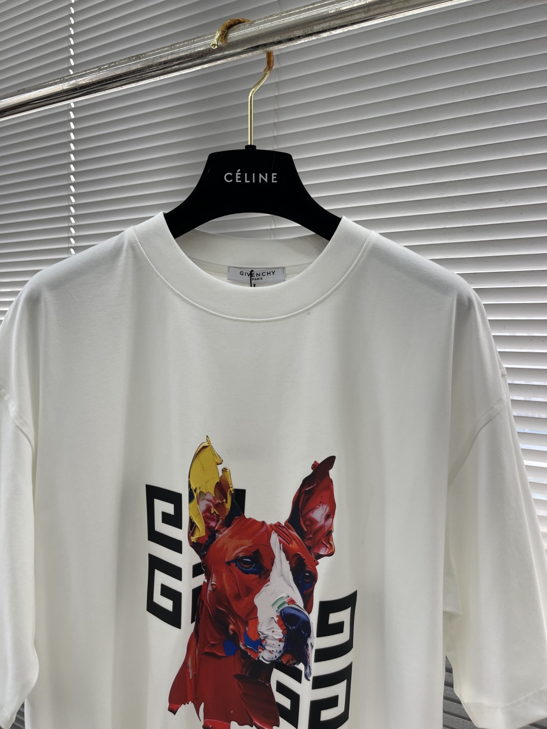 

-GVC  印花卡通图案短袖T恤®
采用280克新疆棉冰感索罗娜面料 具有凉感冰皮、亲肤透气、速干抗