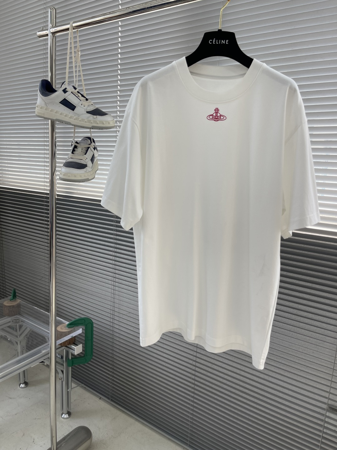 NO:130650,-vivian Queen Mother of the Czech Republic 2025SS new spring and summer half-sleeved hot custom pure cotton fabric heavy industry washing, flowering process three-dimensional and clear visible fabric comfortable texture Number M-3XL, alexander wang19860909-vivian 西太后 2025SS春夏新款半袖 爆款定制纯棉面料 重工洗水,烧花工艺立体清晰可见 面料舒适质感 码数M-3XL,,alexander wang,Men's clothing