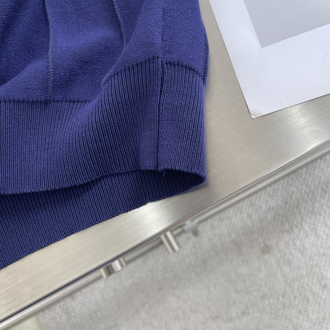 Striped Navy Short Sleeve T-Shirt With Sleeve Stripe Detail - Comfortable Fit 8 cmp i1741950855418 849 0 5