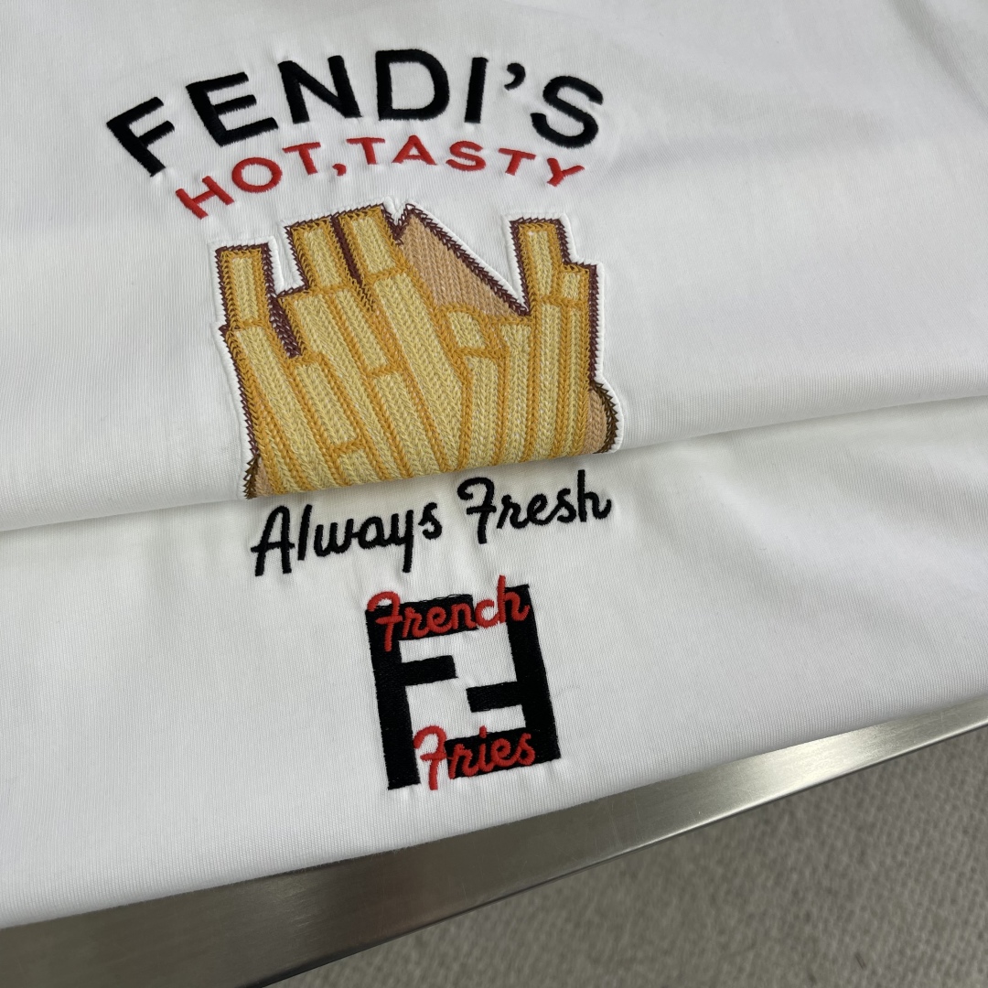 Fendi Men's White 'Hot, Tasty' Graphic T-Shirt - Summer Style 6 cmp i1742029144936 2867 0 2