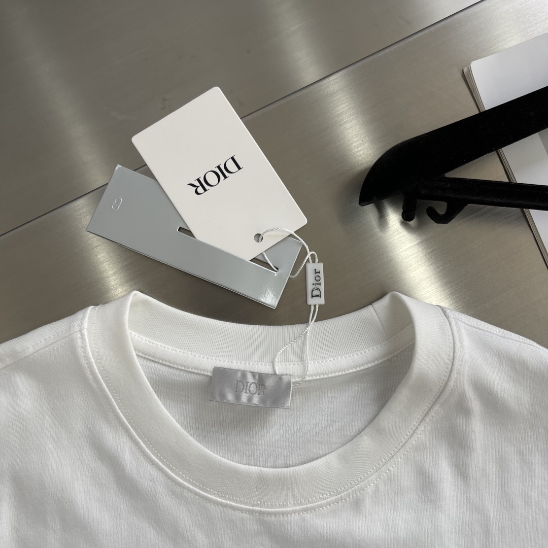 Dior White Cotton T-Shirt with "Dior for my real friends" Embroidery 3 cmp i1742120635258 8839 0 0