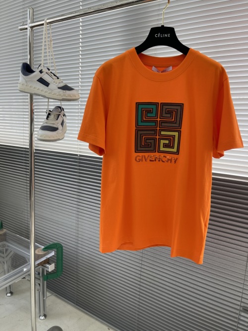 Givenchy Summer New Short-Sleeved T-Shirt with Unique Line Embroidery 1 Givenchy Summer New Short-Sleeved T-Shirt with Unique Line Embroidery