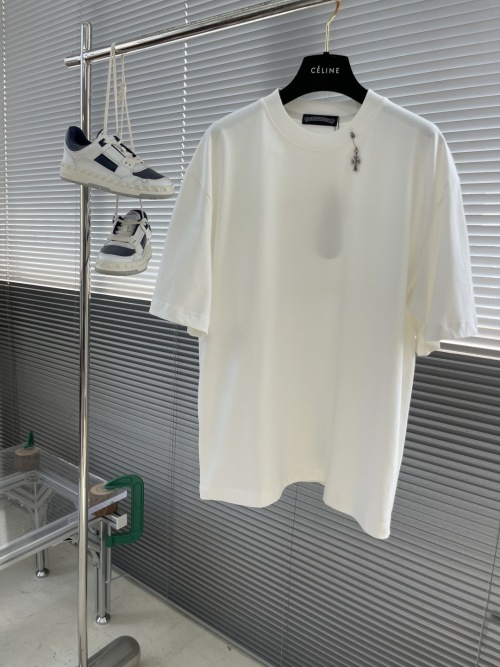 Chrome Hearts Cross Logo Oversized Short Sleeve T-Shirt - Unisex Streetwear 1 Chrome Hearts Cross Logo Oversized Short Sleeve T-Shirt - Unisex Streetwear