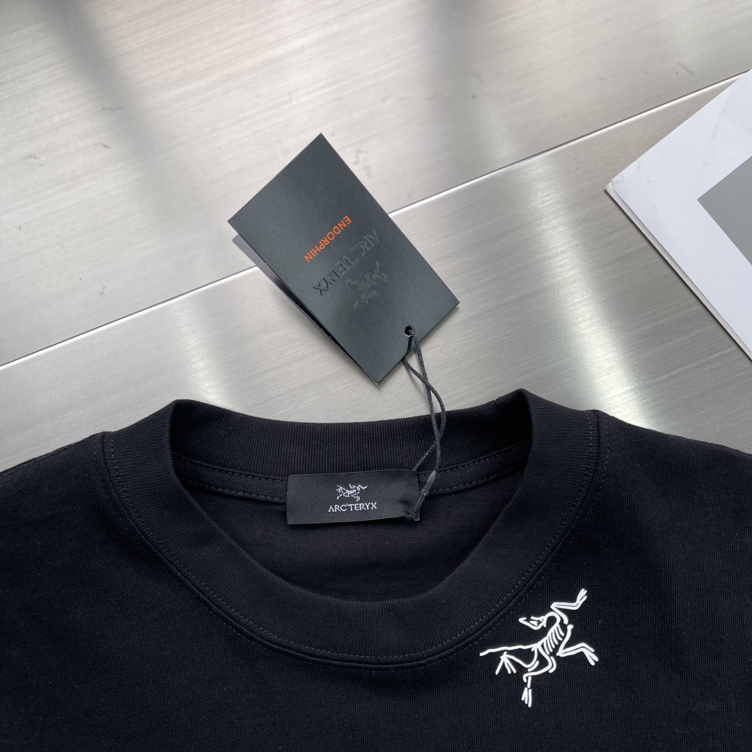 Arc'teryx Round Neck Short Sleeve T-Shirt - Classic Logo Design 3 cmp i1742202662018 2055 0 0
