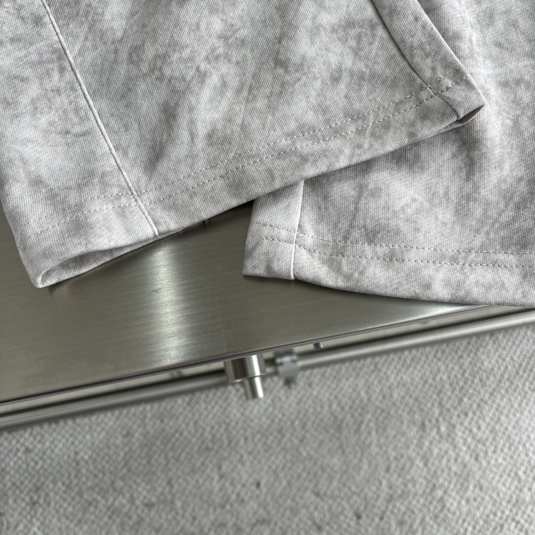 Balenciaga 2025 Spring/Summer Classic Grey Sweatpants - Stylish and Comfortable 5 cmp i1742293740054 8923 0 3