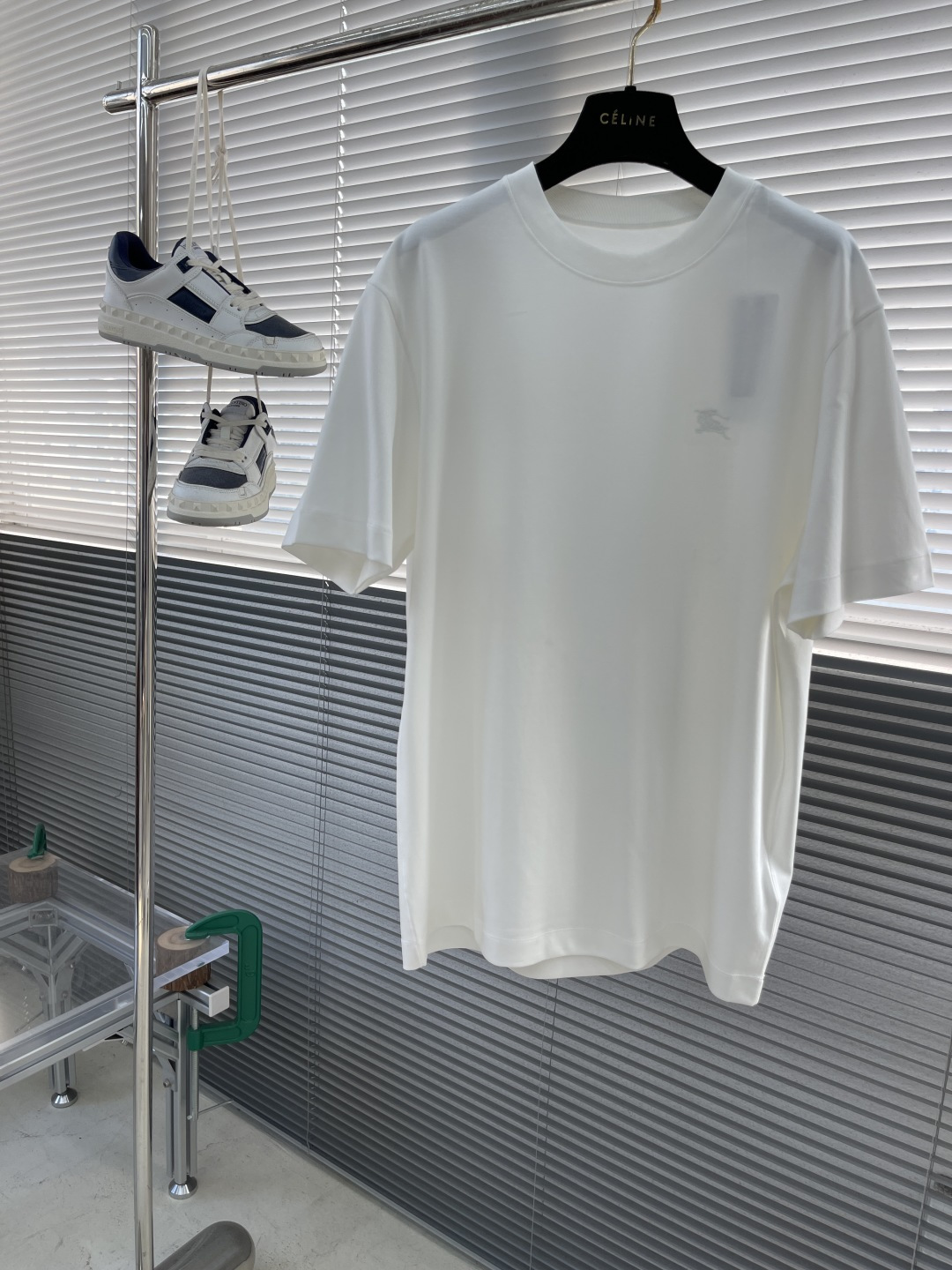 Burberry 2025 Spring/Summer Short Sleeve T-Shirt - Classic Embroidered Design