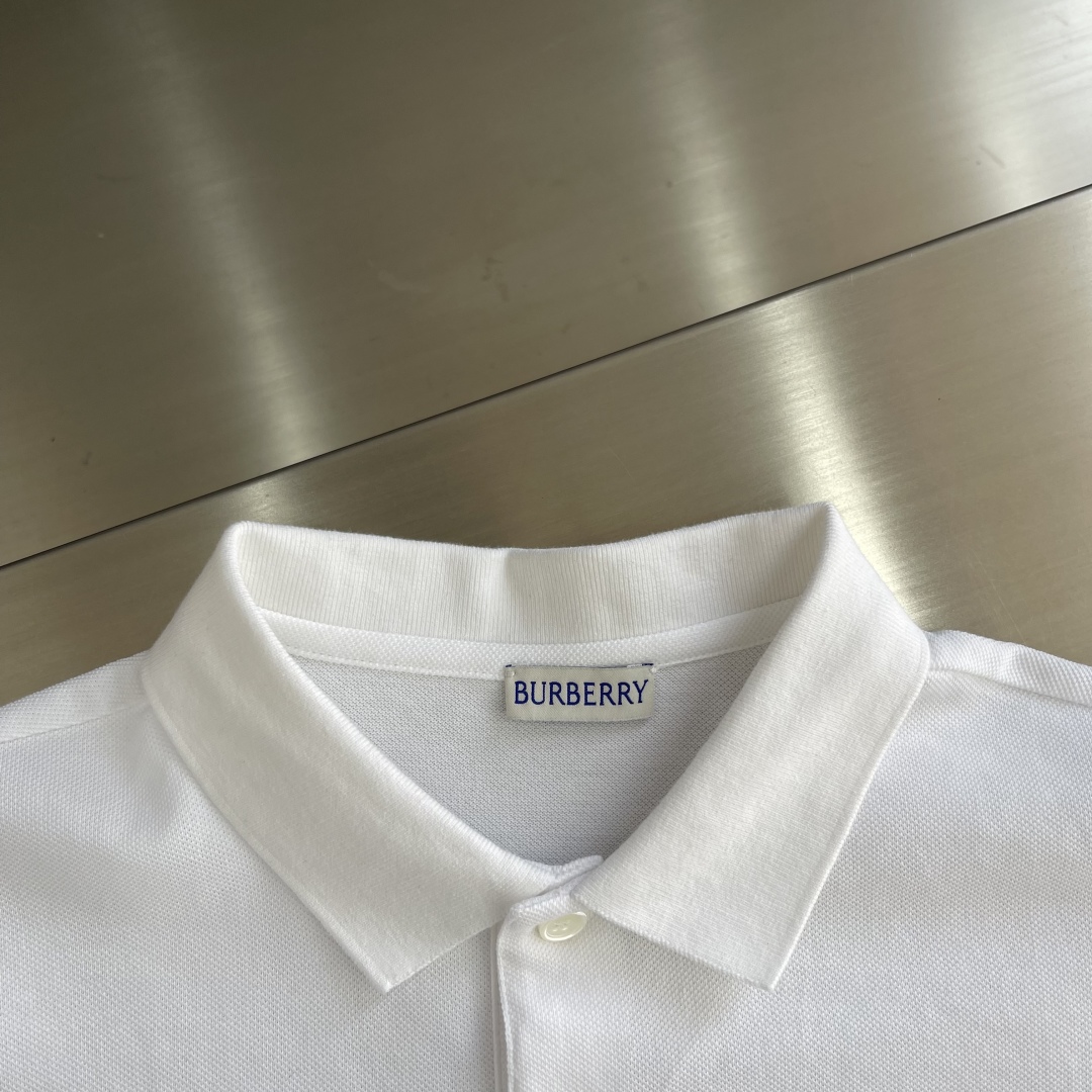 Burberry White Cotton Piqué Polo Shirt with Equestrian Knight Design 3 cmp i1742379932788 829 0 0
