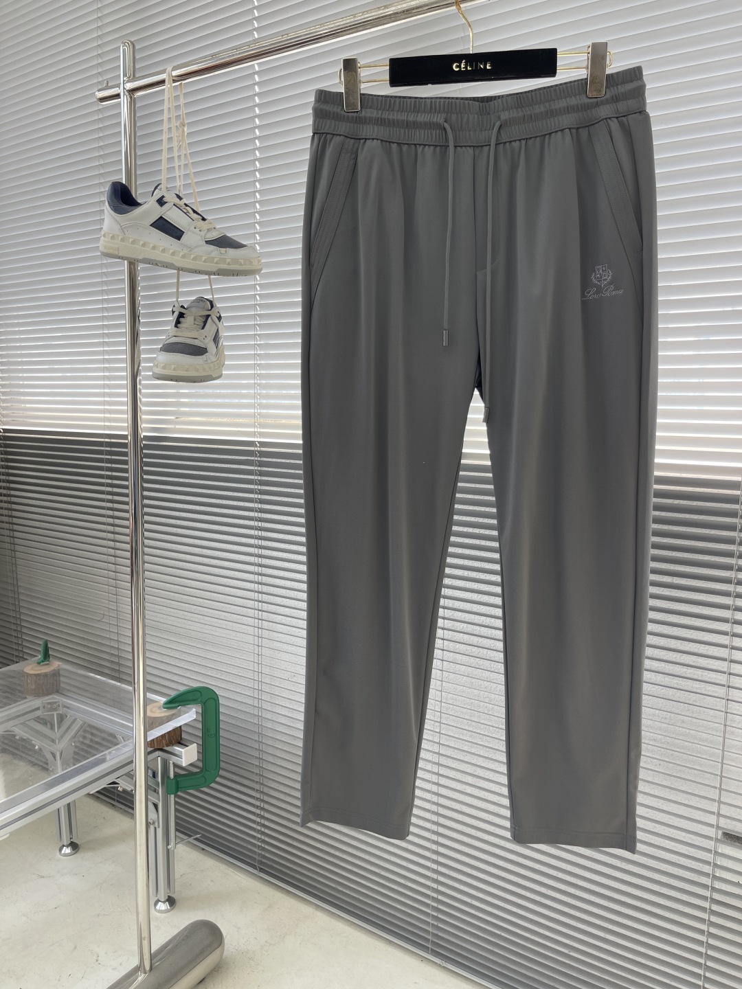 Loro Piana Men's Gray Venice-Inspired Athletic Joggers with Drawstring Waist 1 cmp i1742383412014 4826 0 6