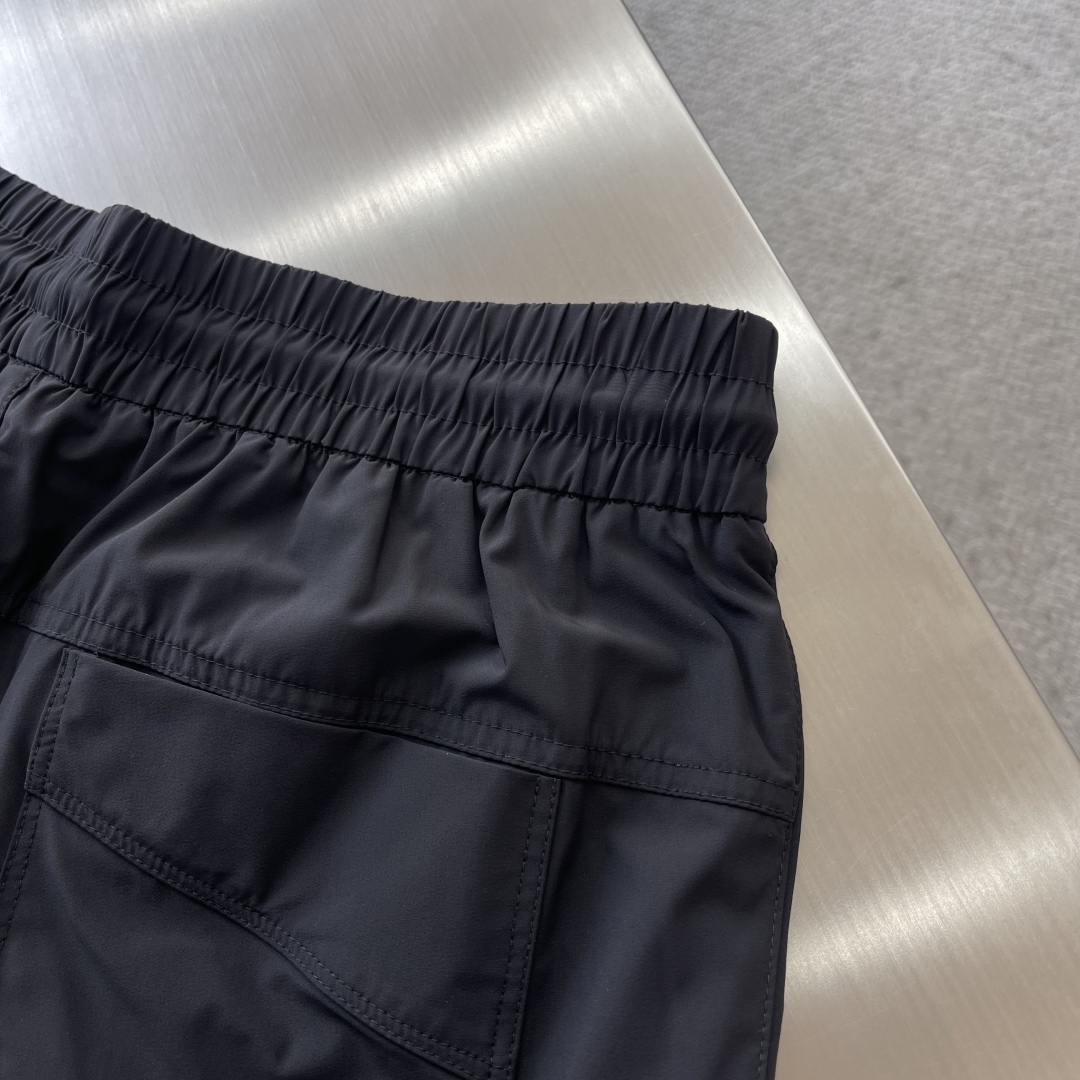 Y-3 Yamamoto Yohji Black Nylon Cargo Pants | Breathable & Comfortable 7 cmp i1742466192791 7660 0 5