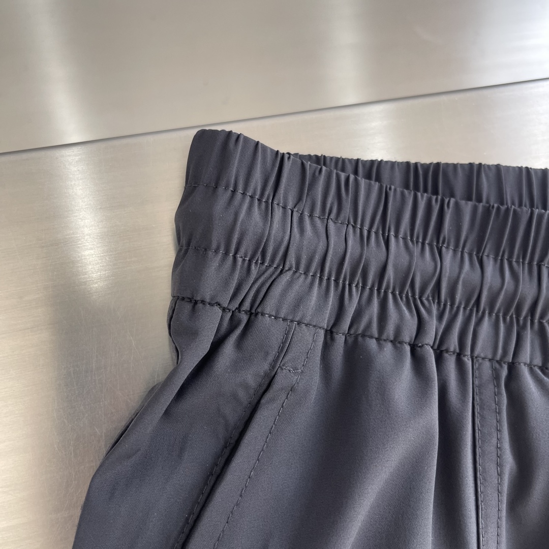 Y-3 Yamamoto Yohji Black Nylon Cargo Pants | Breathable & Comfortable 3 cmp i1742466192810 8091 0 1