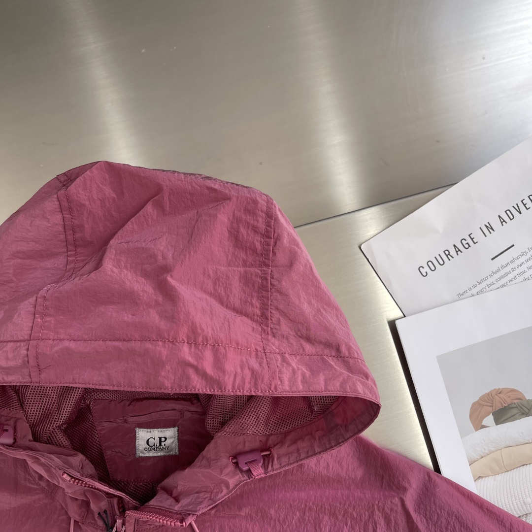 C.P. Company Classic Jacket: Breathable, Windproof, and Incredibly Comfortable 3 cmp i1742466338461 1251 0 0