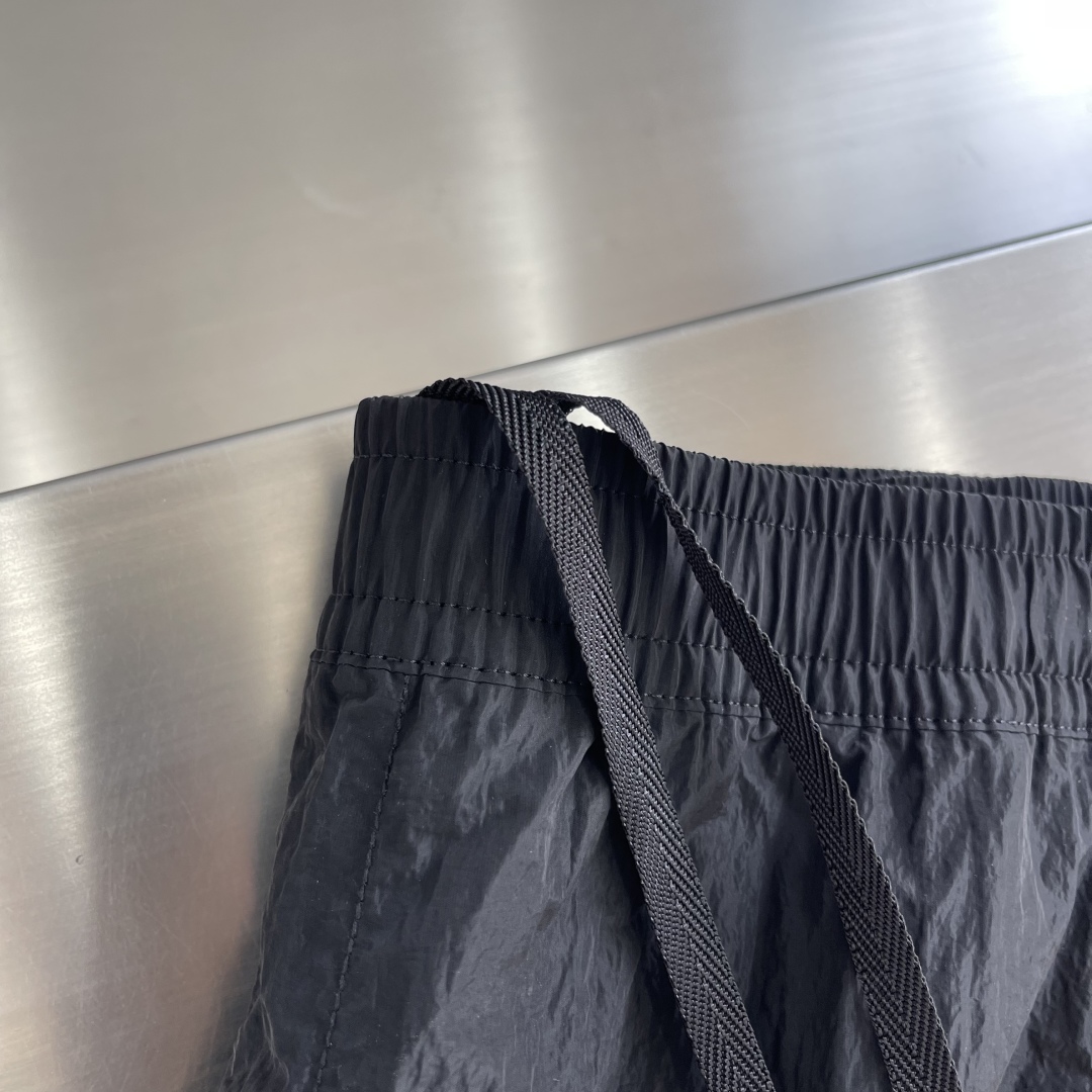 Stone Island 2025 Spring Black and Gold Metallic Thread Pants - Upgrade 3 cmp i1742466387367 4316 0 0