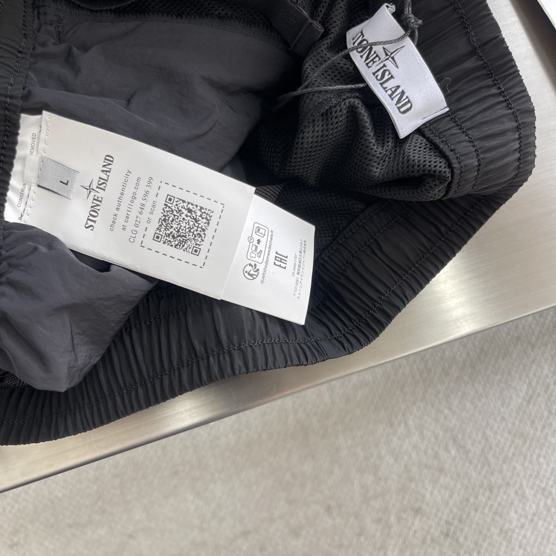 Stone Island 2025 Spring Black and Gold Metallic Thread Pants - Upgrade 7 cmp i1742466387401 4246 0 4
