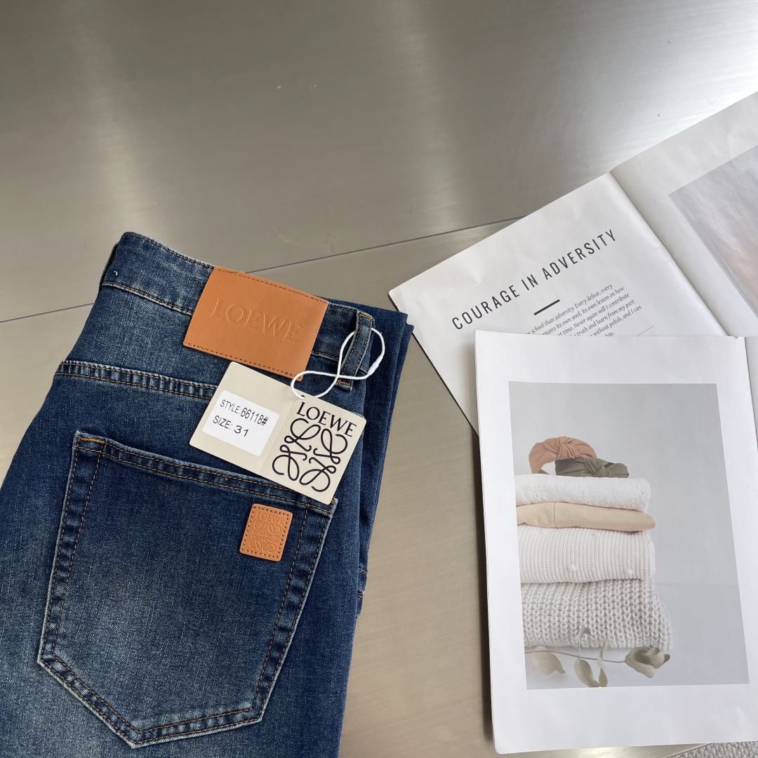 Loewe Men's 2025 Spring/Summer Collection Premium Cotton Denim Jeans 1 cmp i1742466519183 7621 0 5
