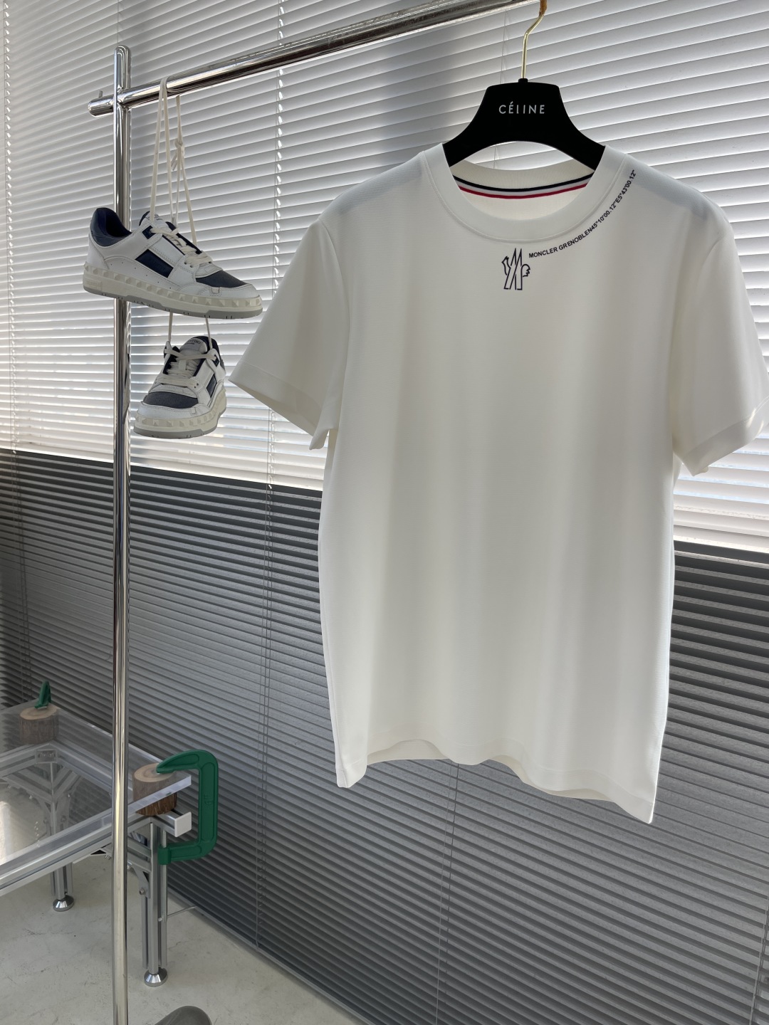 Moncler Men's White Graphic Logo T-Shirt Short Sleeve Summer Tee 1 cmp i1742467935718 727 0 6