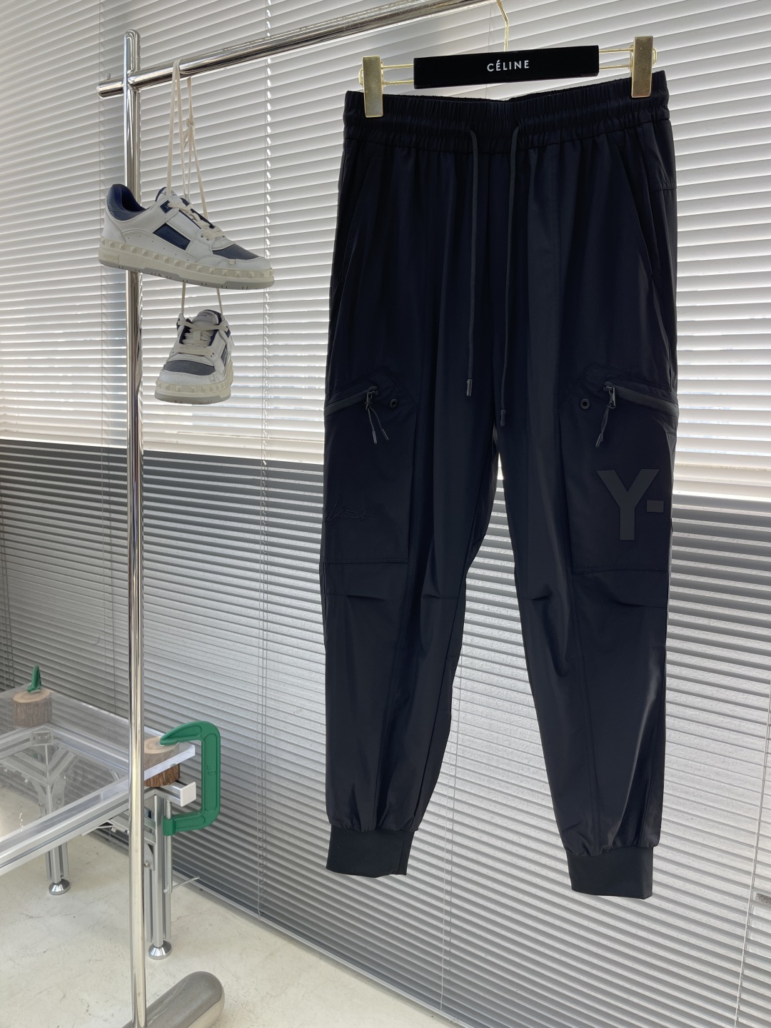 Y-3 Yamamoto Yohji Black Nylon Cargo Pants | Breathable & Comfortable 1 cmp i1742468977856 3460 0 6