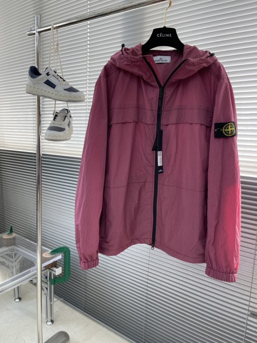 Stone Island 2025 Spring Black Gold Metallic Fabric Hooded Jacket 1 Stone Island 2025 Spring Black Gold Metallic Fabric Hooded Jacket