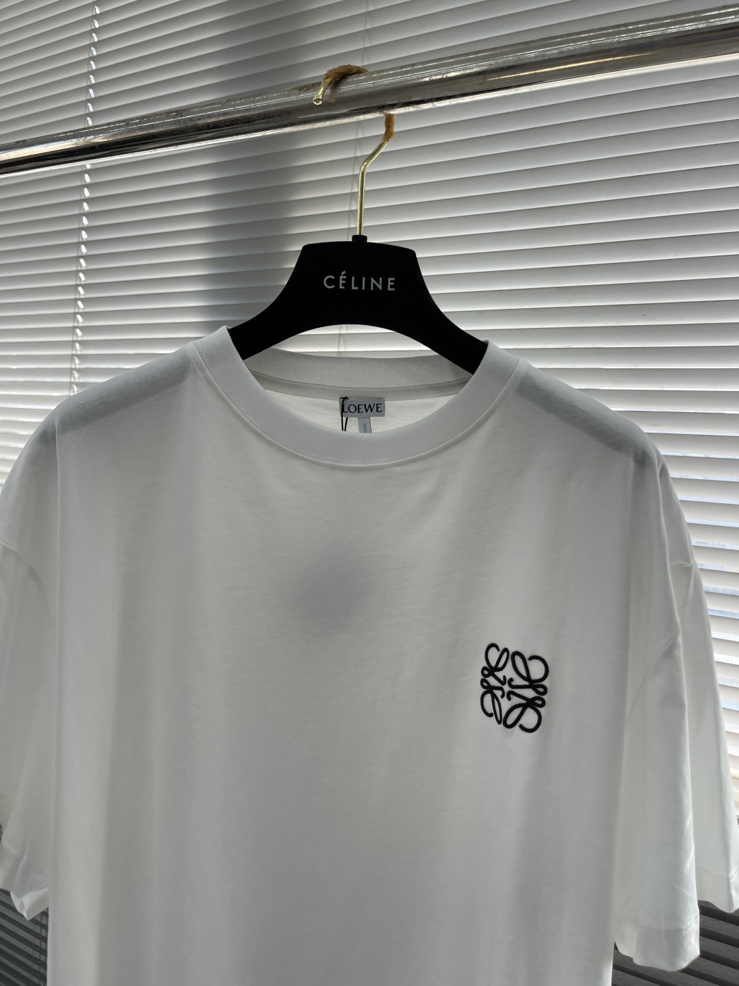 Loewe Embroidered Logo T-Shirt Summer Cotton Unisex Tee 2 cmp i1742469334694 9698 0 5
