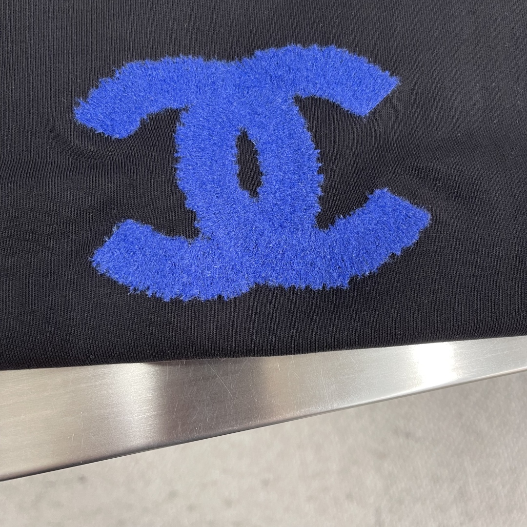 Chanel 2025 Summer Cotton T-Shirt with Embroidered Logo - Stylish & Comfortable 5 cmp i1742553010170 7355 0 2