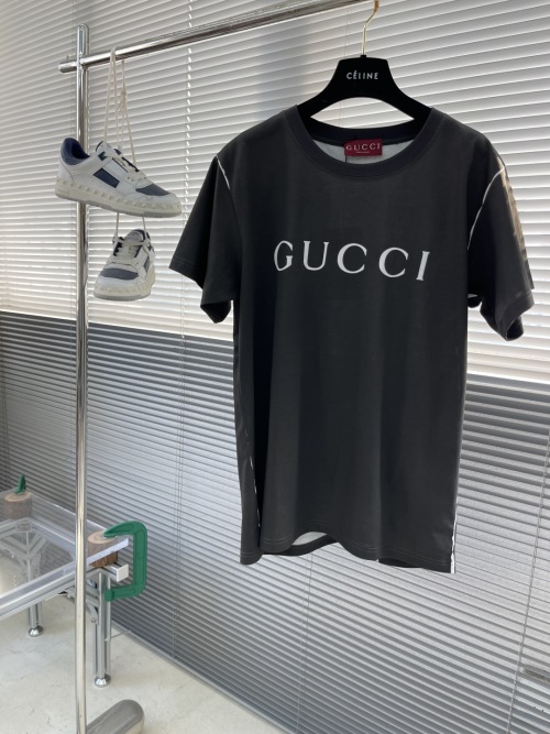 Gucci Reflective Print Cotton T-Shirt - Standard Fit, Fashion-Forward Style 1 Gucci Reflective Print Cotton T-Shirt - Standard Fit, Fashion-Forward Style