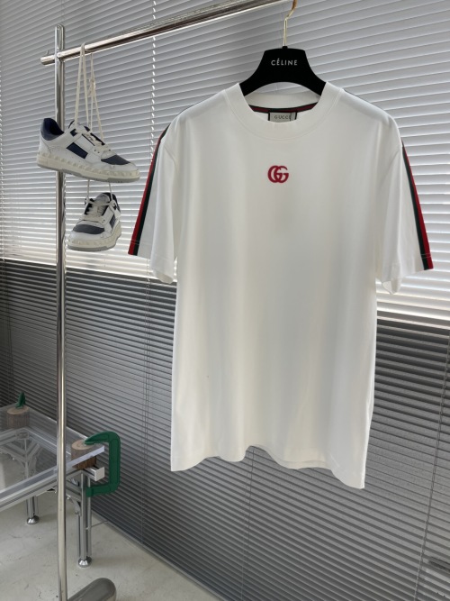 Gucci Summer T-Shirt with Embroidered Logo and Stripe Detail - High Quality 1 Gucci Summer T-Shirt with Embroidered Logo and Stripe Detail - High Quality
