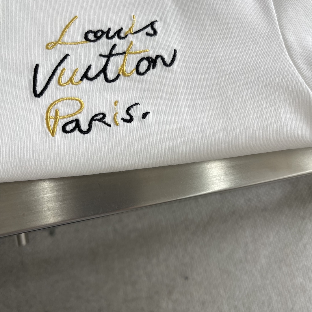 Louis Vuitton Men's 25SS Embroidered Logo T-Shirt, Stylish and Comfortable 5 cmp i1742813922836 5817 0 2