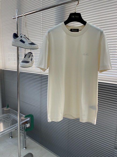 Loro Piana Men's Cream Cotton Short Sleeve T-Shirt with Embroidered Logo 1 Loro Piana Men's Cream Cotton Short Sleeve T-Shirt with Embroidered Logo