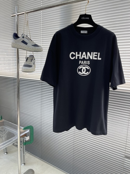 Chanel 2025 New Logo T-Shirt, Unisex, Comfortable, Breathable, Pure Cotton 1 Chanel 2025 New Logo T-Shirt, Unisex, Comfortable, Breathable, Pure Cotton