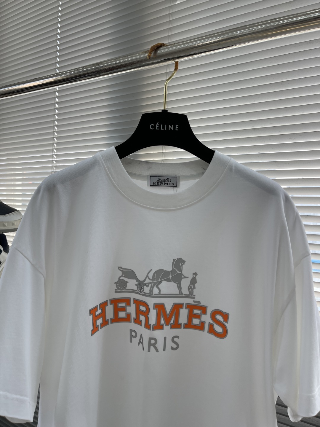 Hermès Paris 2025 Men's Crew Neck T-Shirt - Classic Design, Comfortable Fit 2 cmp i1742817287563 845 0 6