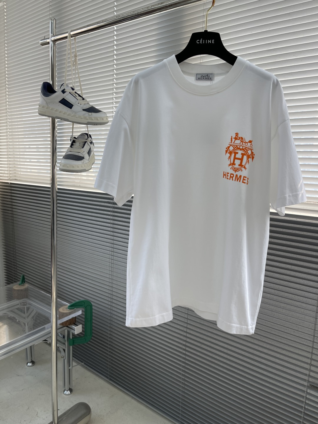 -Herme   2025植绒logoT恤 植绒工艺彰显出大H的尊贵高级感 肩...