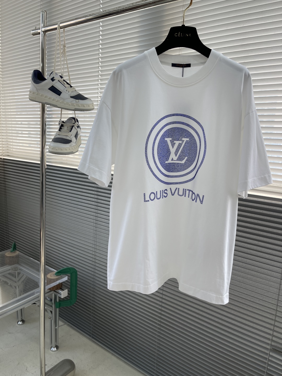 Louis Vuitton 2025 Rhinestone T-Shirt, Premium Cotton, Unisex Style 1 cmp i1742817341738 9862 0 5