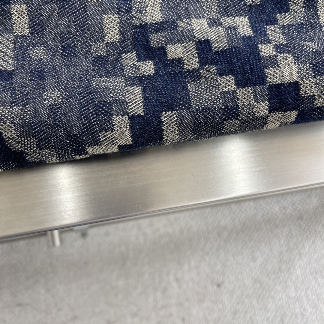 cmp i1742895001355 915 0 3