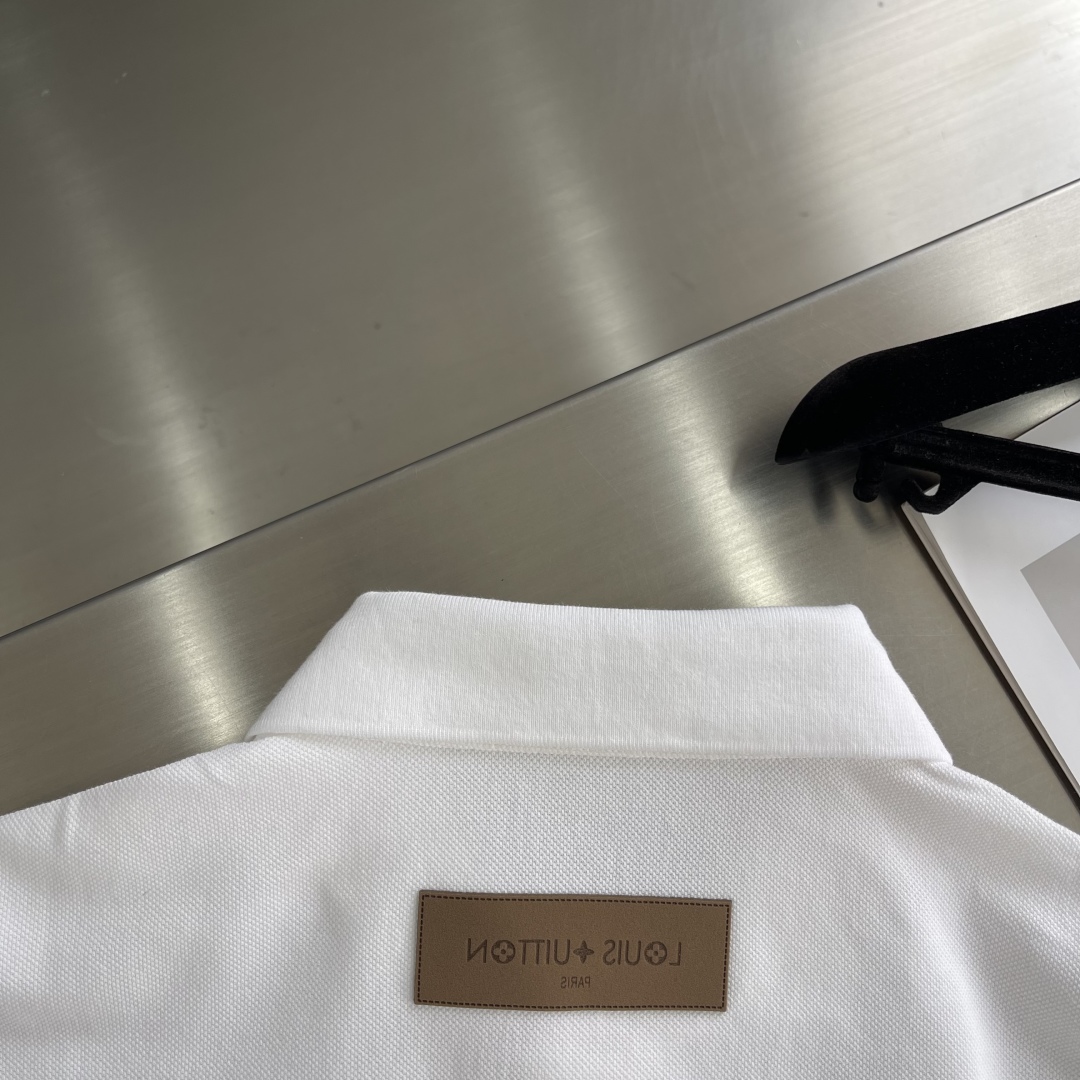 Louis Vuitton 2025 Spring/Summer White Cotton Polo Shirt - M to 4XL 7 cmp i1742896960574 5410 0 3