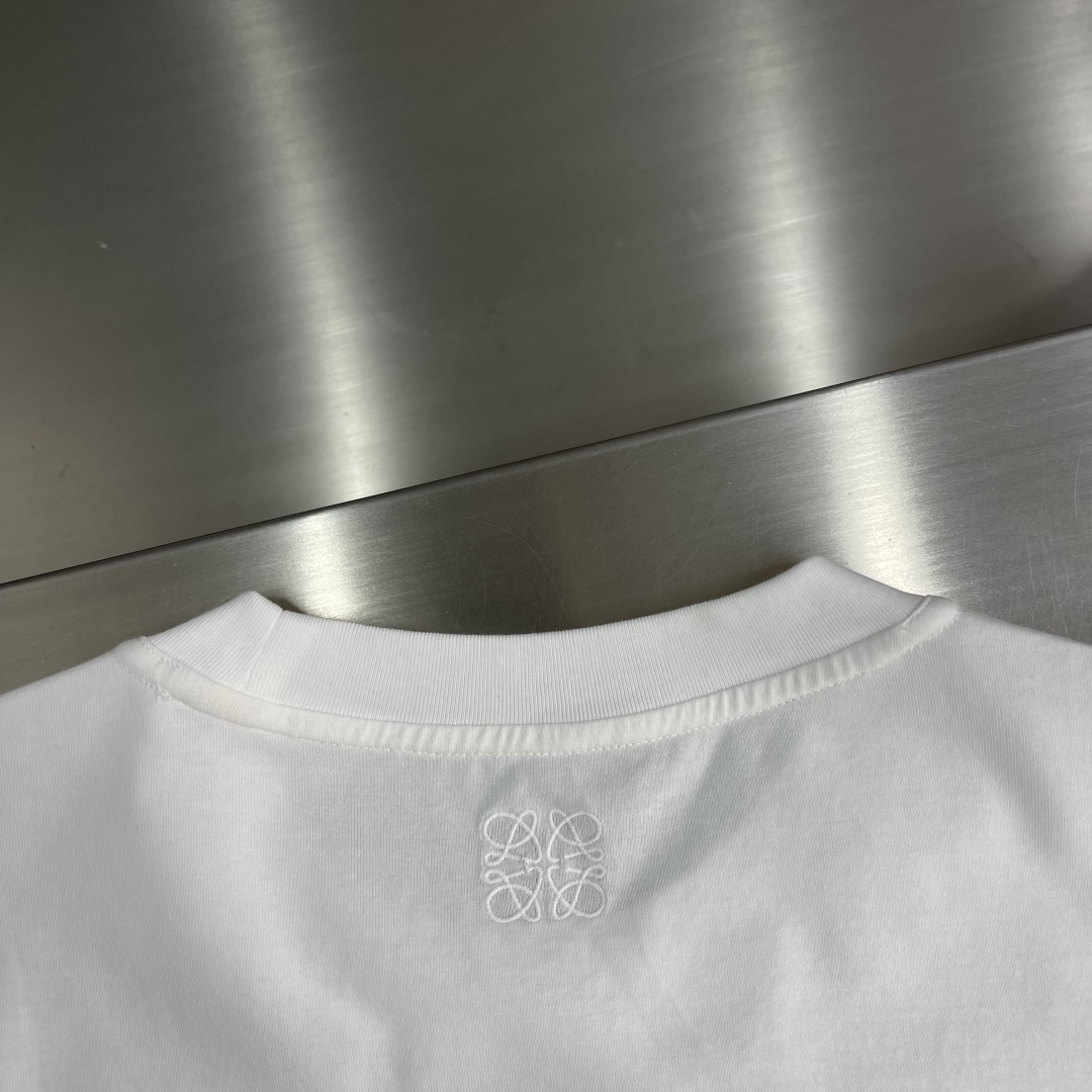 Loewe 2025 Spring/Summer Embroidered Logo T-Shirt, Soft Cotton Blend 8 cmp i1742897479594 9247 0 5
