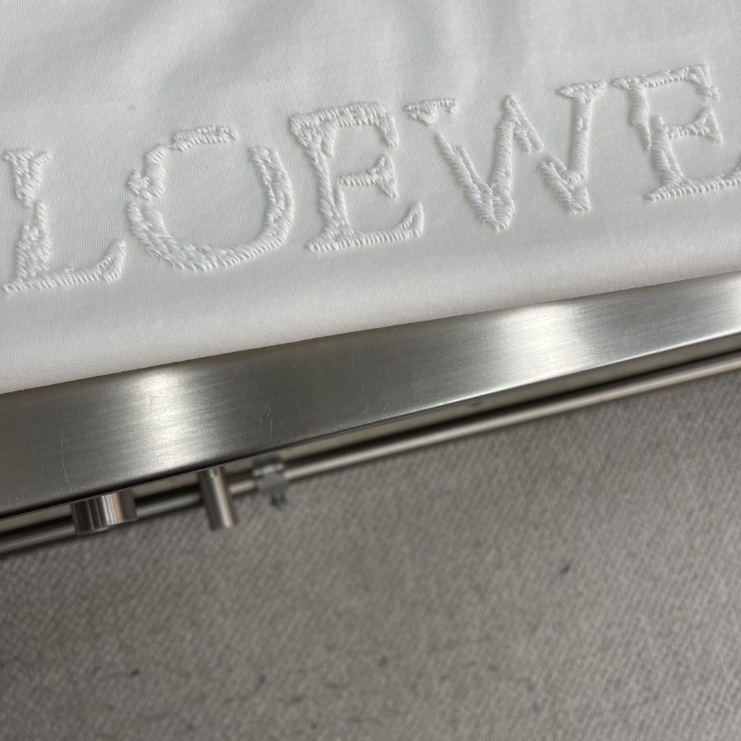 Loewe 2025 Spring/Summer Embroidered Logo T-Shirt, Soft Cotton Blend 5 cmp i1742897479616 6923 0 1