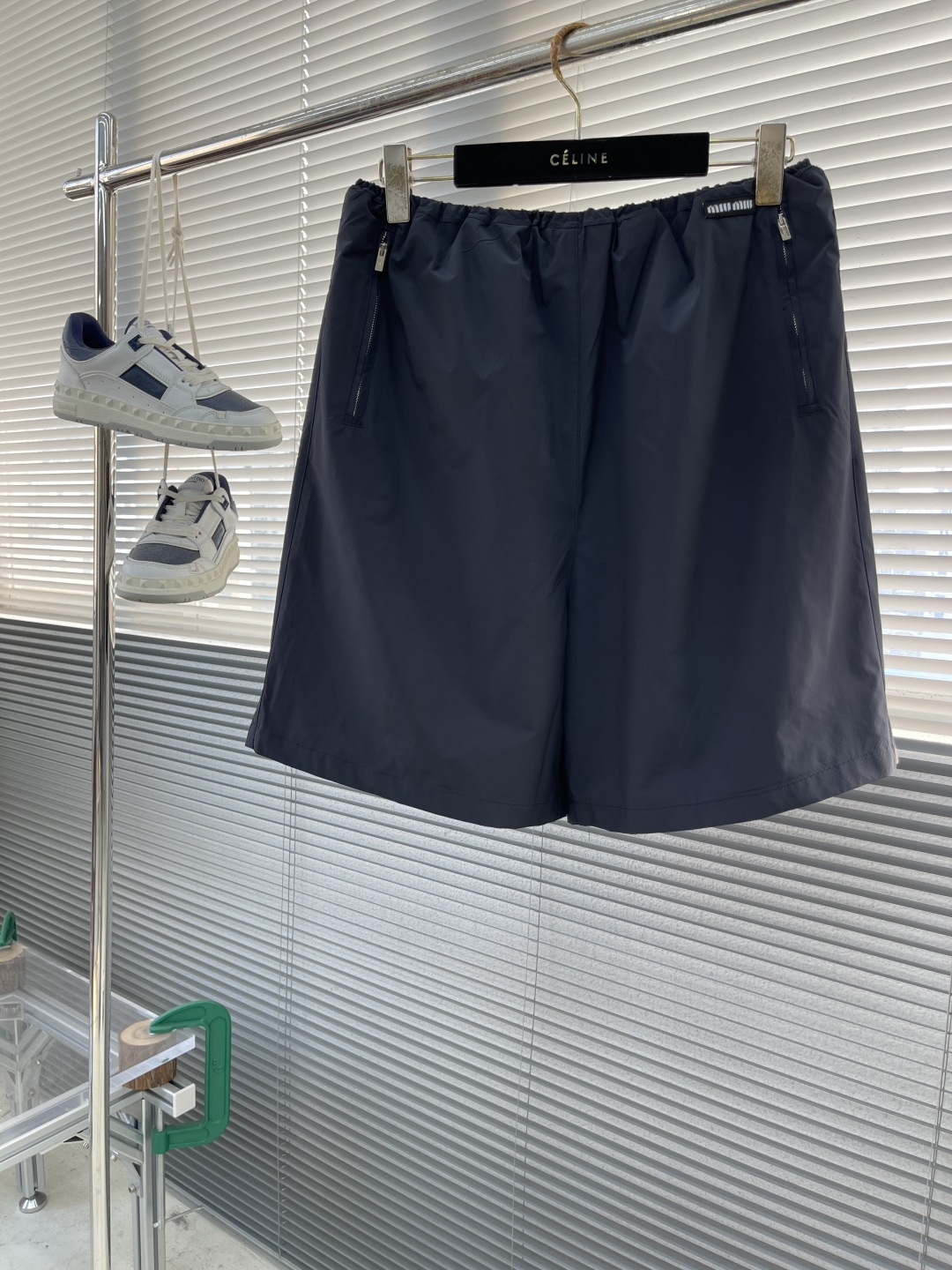 Miu Miu 25SS Nylon Shorts, Imported Fabric, Custom Hardware, High-End Quality