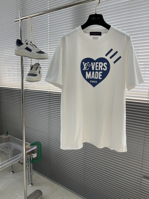 Louis Vuitton 25SS Heart Print Short Sleeve T-Shirt, Unisex Design 1 Louis Vuitton 25SS Heart Print Short Sleeve T-Shirt, Unisex Design