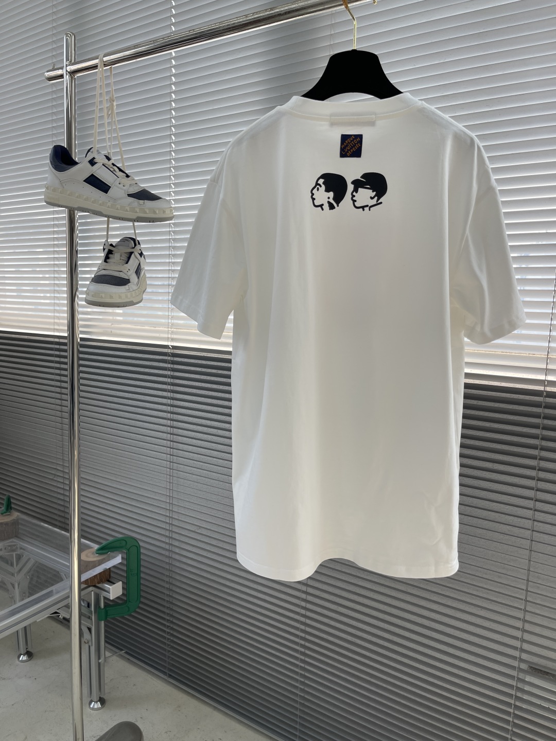 Louis Vuitton x Nigo White Printed Short Sleeve Unisex T-Shirt 8 cmp i1742901481648 9636 0 7