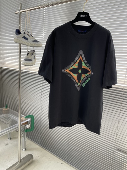 Louis Vuitton Men's Black Cotton T-Shirt with Pearl-Embroidered Logo 1 Louis Vuitton Men's Black Cotton T-Shirt with Pearl-Embroidered Logo