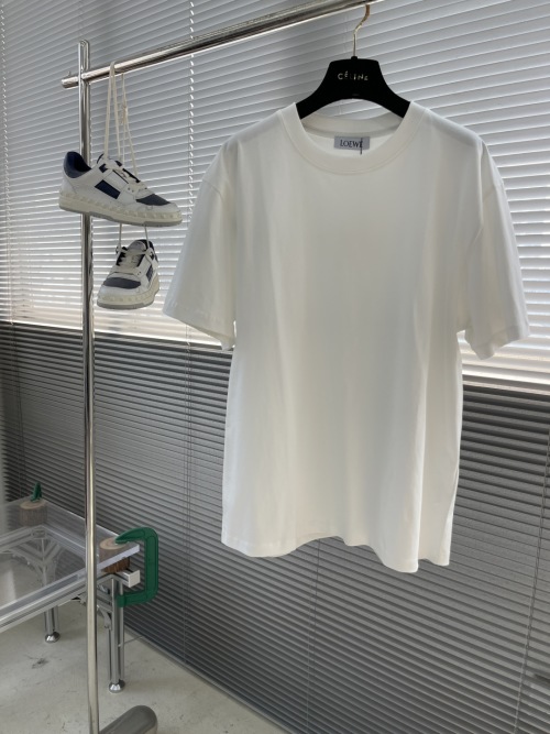 Loewe 2024 Spring/Summer Logo T-Shirt, Unisex Cotton Tee, Casual Style 1 Loewe 2024 Spring/Summer Logo T-Shirt, Unisex Cotton Tee, Casual Style