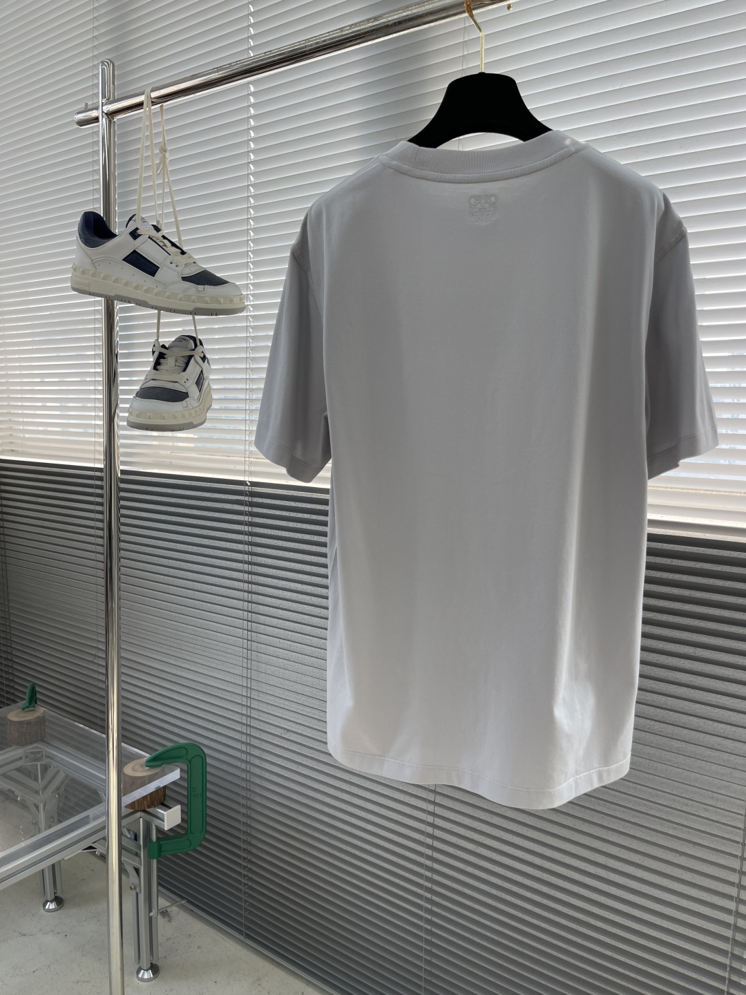 Loewe 2025 Spring/Summer Embroidered Logo T-Shirt - Soft, Breathable Cotton 9 cmp i1742903008749 9712 0 8
