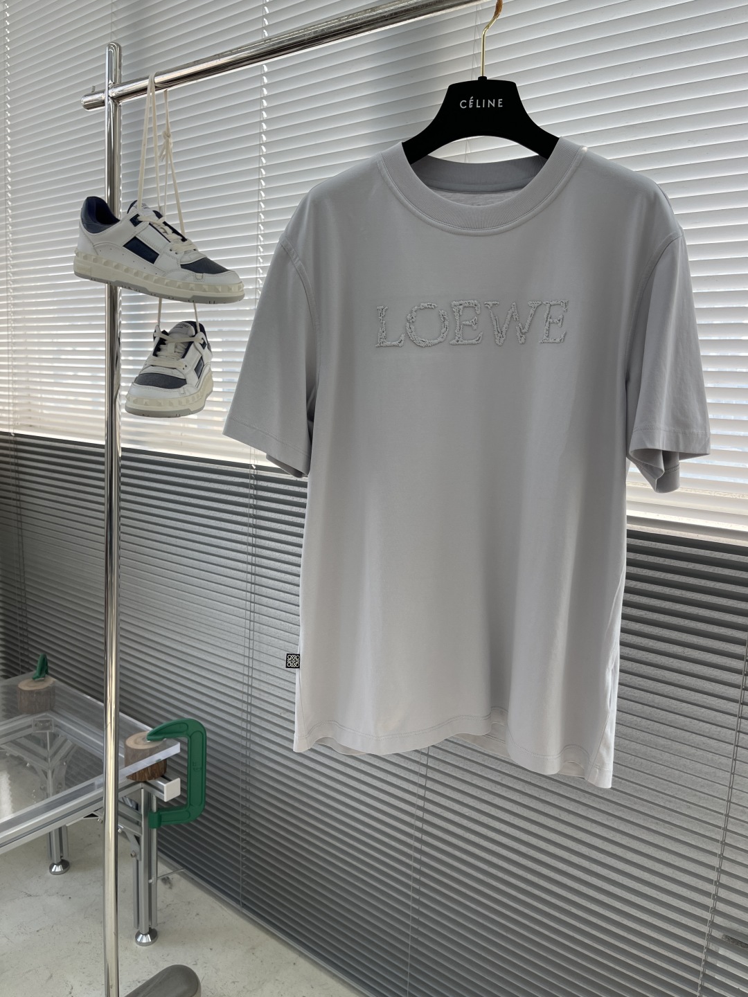 Loewe 2025 Spring/Summer Embroidered Logo T-Shirt - Soft, Breathable Cotton 1 cmp i1742903008780 5779 0 6