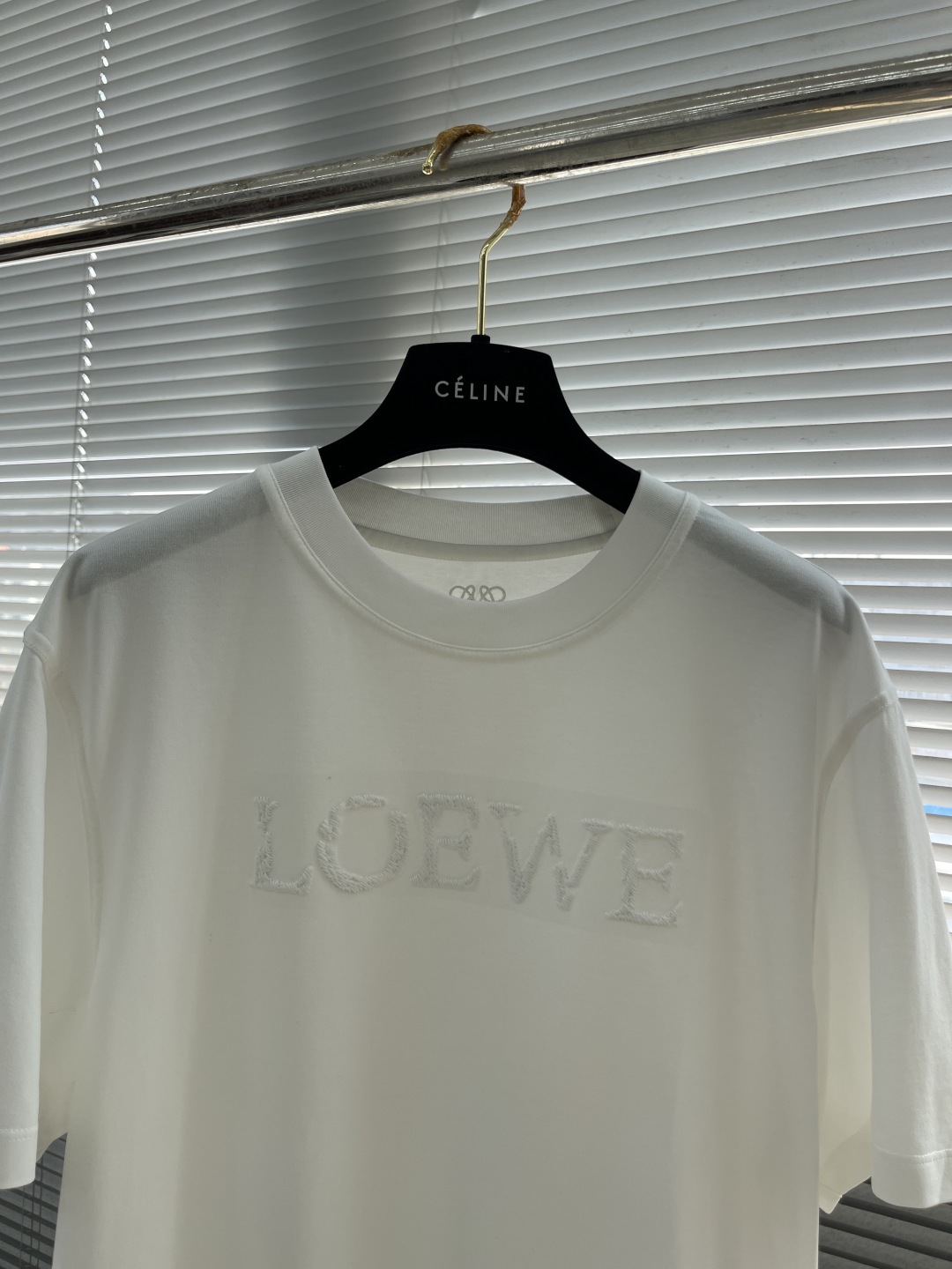 Loewe 2025 Spring/Summer Embroidered Logo T-Shirt, Soft Cotton Blend 2 cmp i1742903028458 8129 0 7
