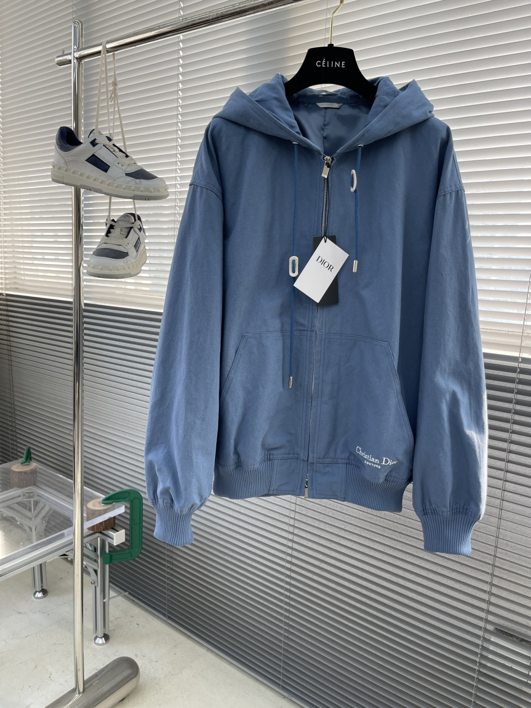 NO:135934,-Dio 25ss new summer men's clothing series letter embroidered print hooded sweatshirt jacket!  Count 46.48.50.52 Clothes length 70717273 Shoulder width 59606162 Bust circumference 67697173,,dior,hoodie,sweatshirts,jackets & coats,hats,alexander wang19860909-Dio 25ss新款夏季男装系列 字母刺绣印花连帽卫衣夹克！ 码数46.48.50.52 衣长70717273 肩宽59606162 胸围67697173,,dior,hoodie,sweatshirts,jackets & coats,hats,alexander wang,Men's clothing