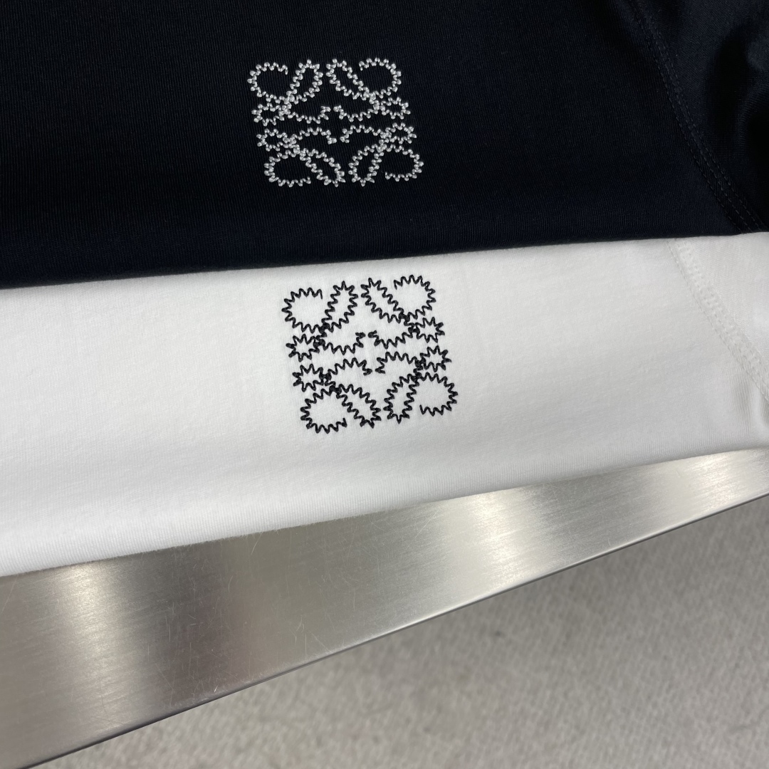 Loewe 2025SS Embroidered Cotton Tee - Heavyweight Fabric, Comfortable Fit 3 cmp i1743242512718 3250 0 2